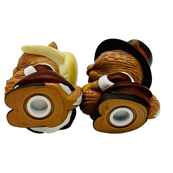 Hallmark Thanksgiving Pilgrim Squirrel Chipmunk Salt Pepper Shakers 1990s VTG - Picture 5 of 8